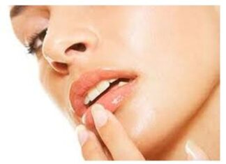 Cómo lograr que el labial te dura mucho más en los labios