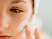 Lo Último en Cuidado de la Piel: La Importancia del Ácido Hialurónico en Tu Rutina de Belleza