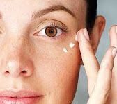 Crema hecha en casa para combatir las ojeras