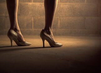 ¿Por Qué Llevar Tacones al Salir de Compras? ¿Por Qué Llevar Tacones al Salir de Compras?