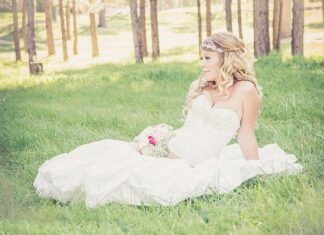 Ocho Errores al Elegir el Vestido de Novia Ocho Errores al Elegir el Vestido de Novia