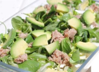 Ensalada de Atún y Aguacate Ensalada de Atún y Aguacate