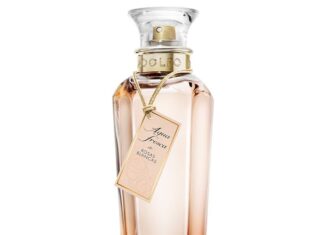 Tres perfumes de mujer para regalar en Navidad Agua Fresca de Rosas