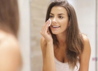 5 consejos para DESMAQUILLARSE antes de dormir consejos para desmaquillarse antes de dormir