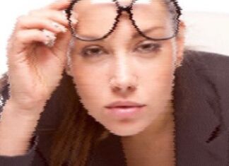 ¿A qué se debe la visión borrosa? Vision Borrosa en Mujer