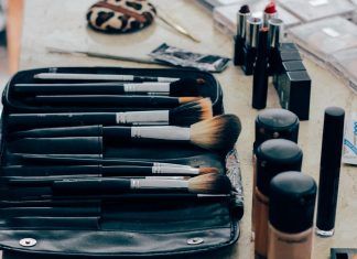 Cómo elegir la mejor base de maquillaje elegir-base-maquillaje