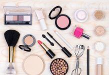 Los 10 productos de maquillaje que no pueden faltar en tu necessaire